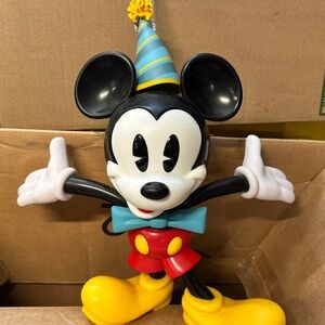Disneyland Exclusive Mickey Mouse Birthday Sipper